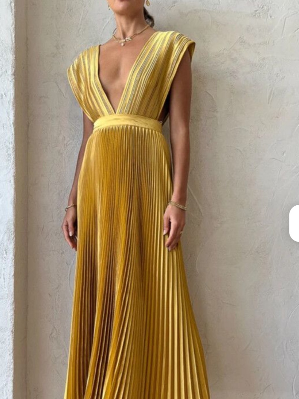 L’IDEE GALA GOWN NWT AUS 10 US 6